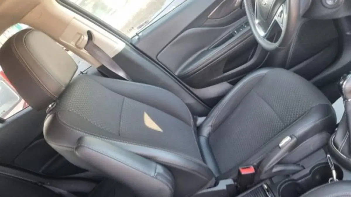 Opel Mokka usata a Savona (9)
