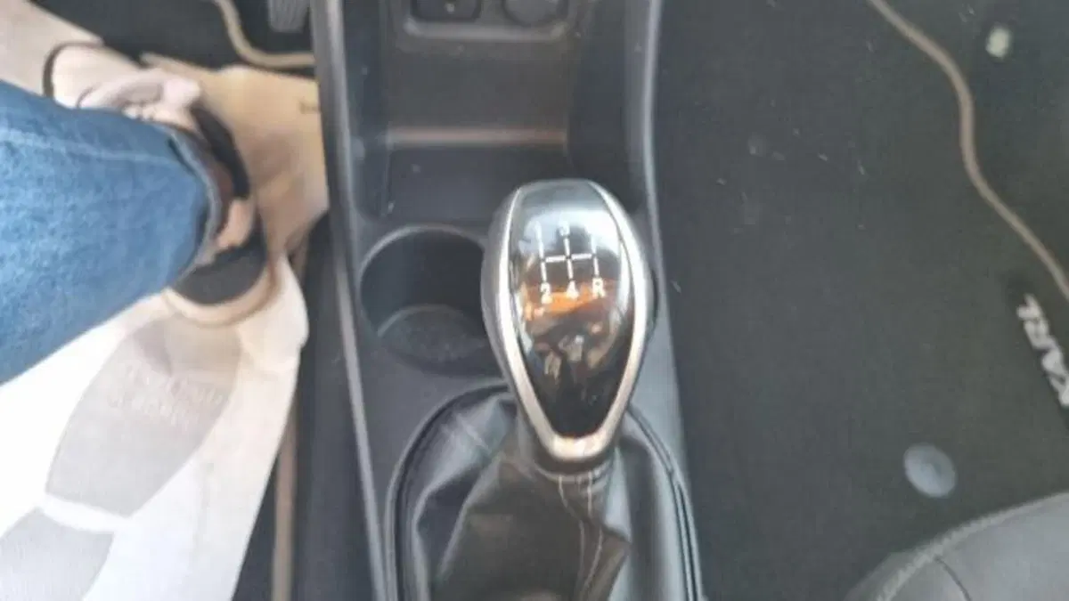 Opel Karl usata a Savona (18)