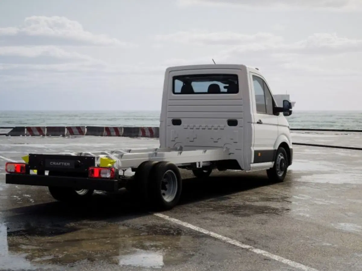 Volkswagen Veicoli Commerciali Crafter Cabinato nuova a Vicenza (5)