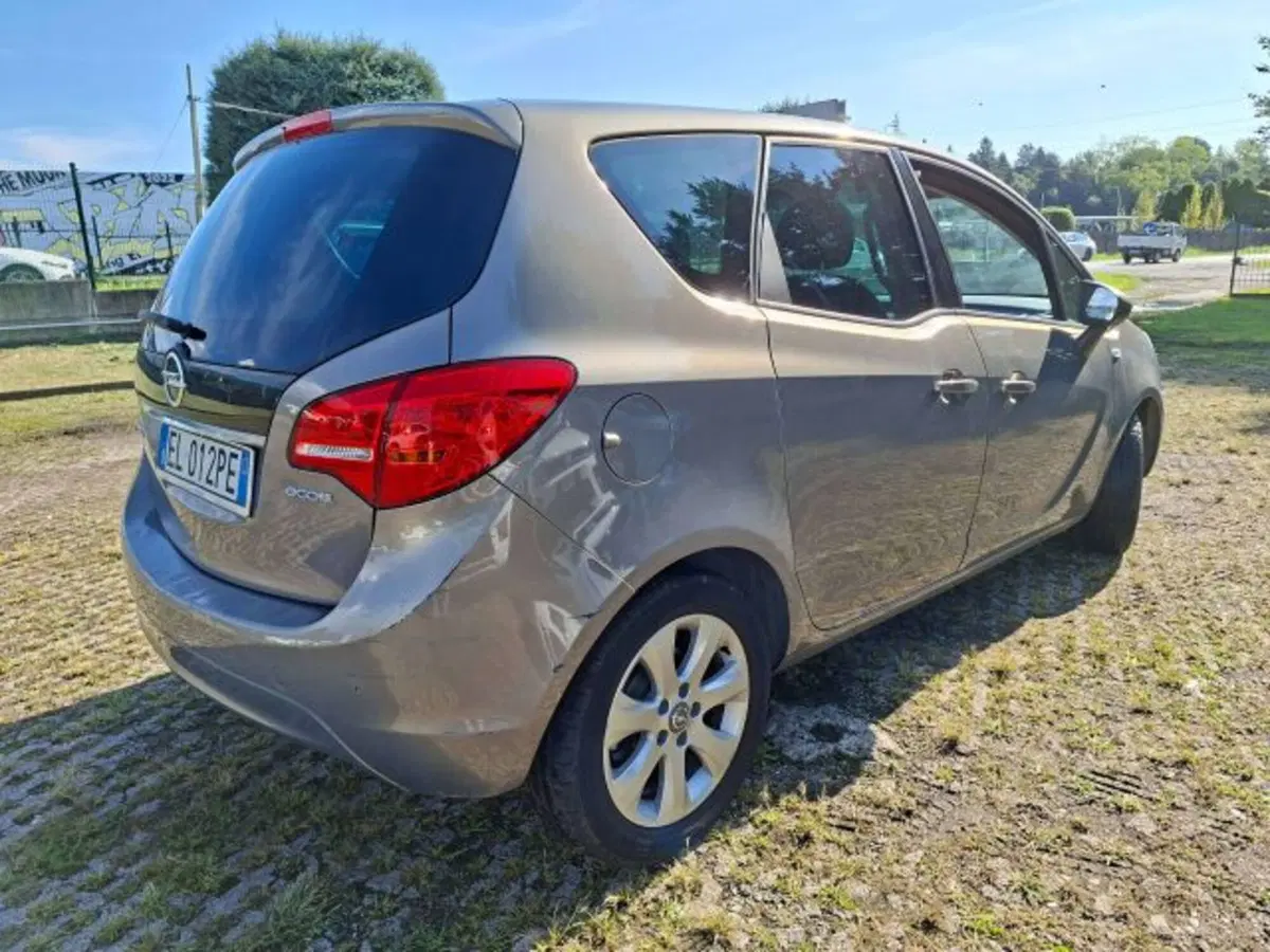 Opel Meriva usata a Como (3)