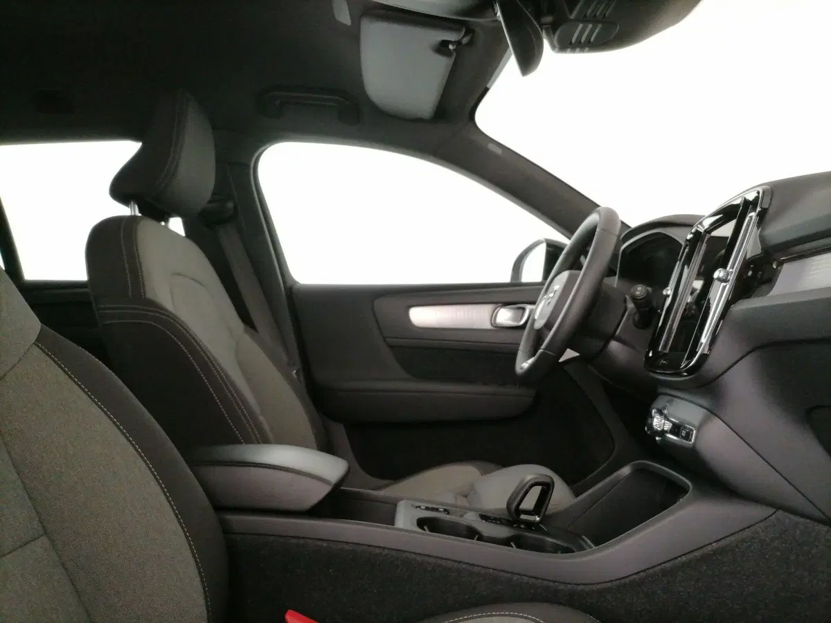 Volvo XC40 usata a Roma (6)