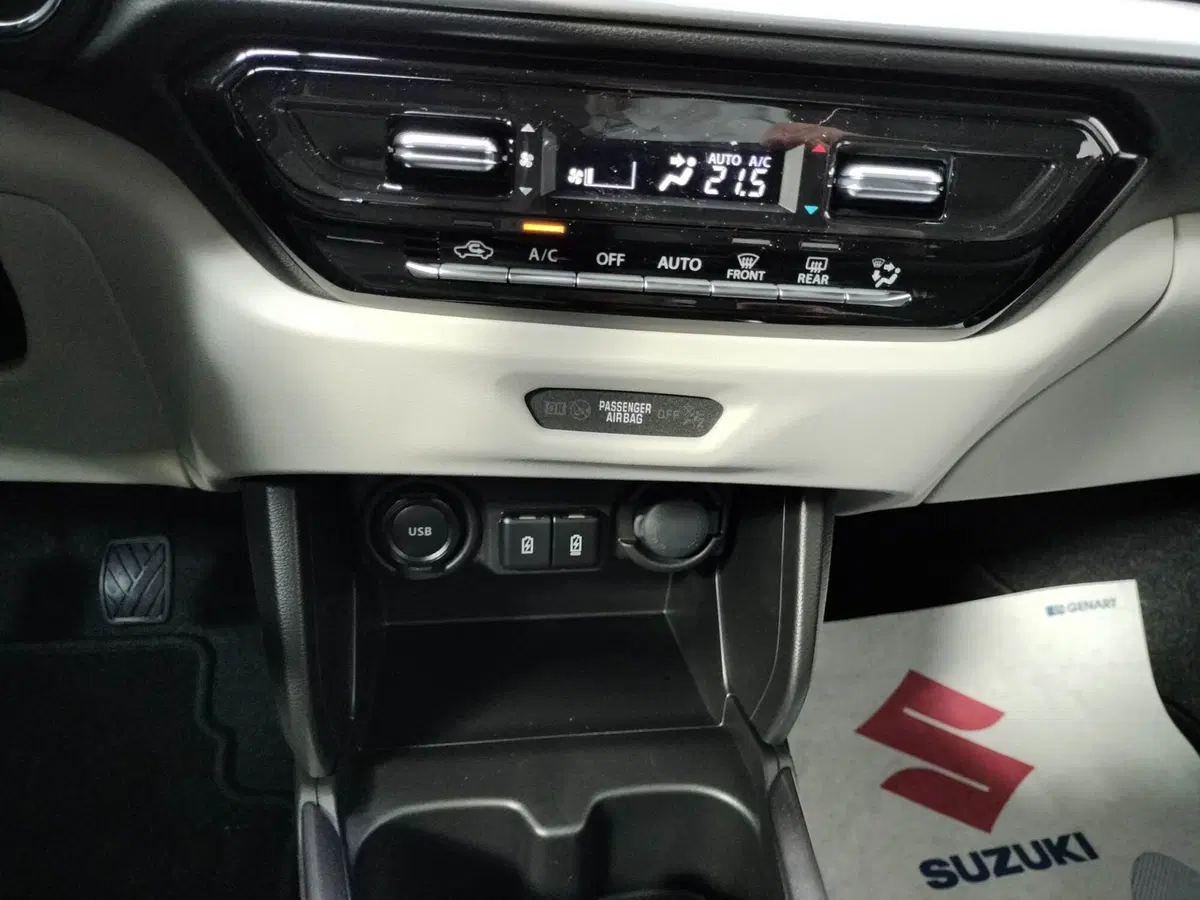 Suzuki Swift nuova a Rovigo (8)