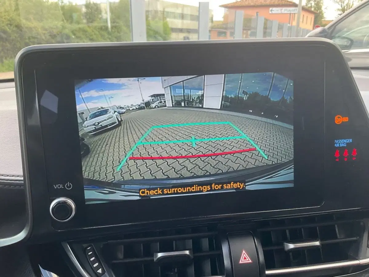 Toyota Toyota C-HR usata a Como (11)