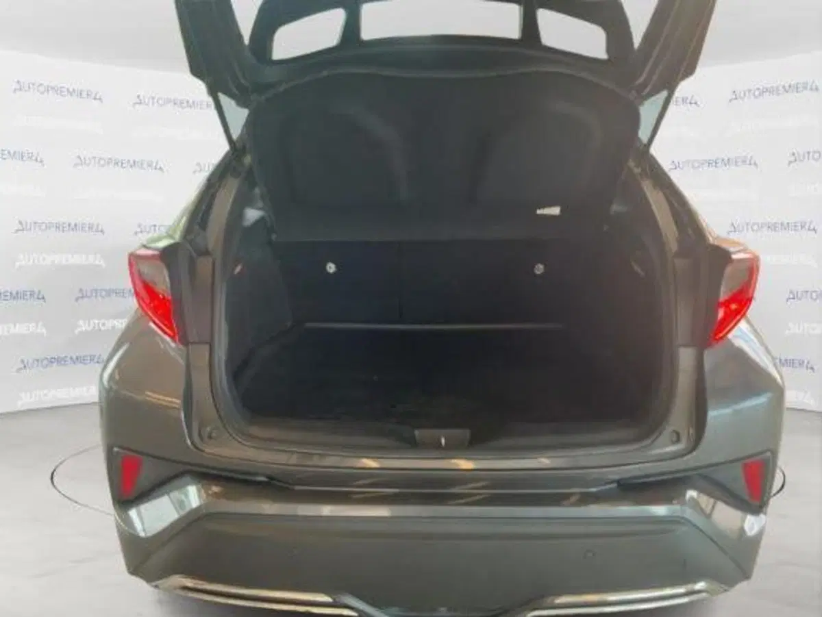 Toyota Toyota C-HR usata a Como (6)