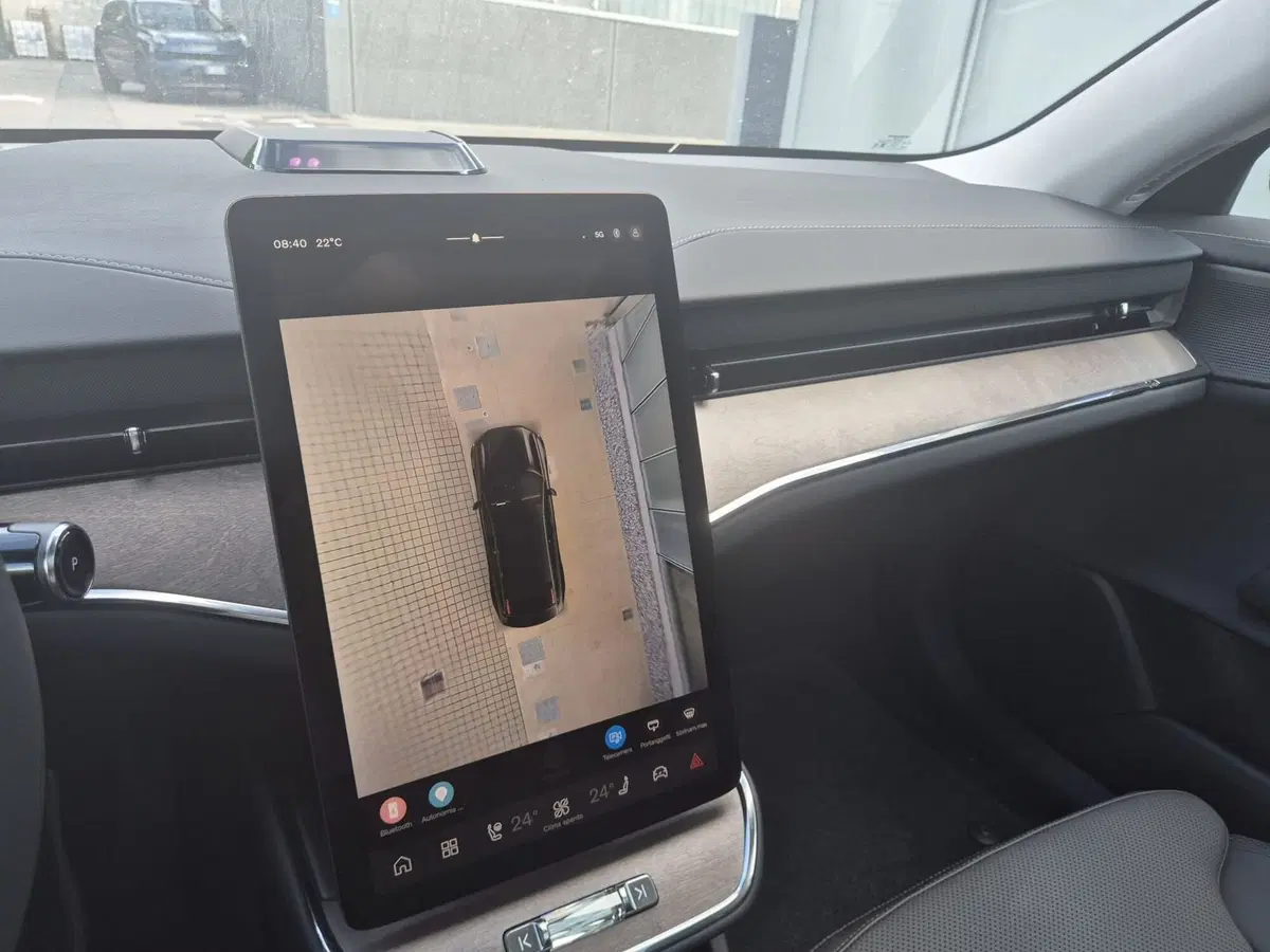 Volvo ES90 nuova a Como (18)