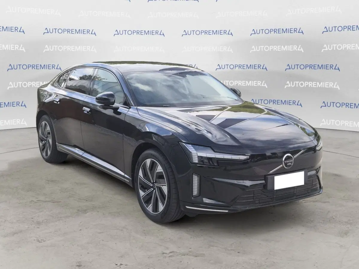 Volvo ES90 nuova a Como (4)