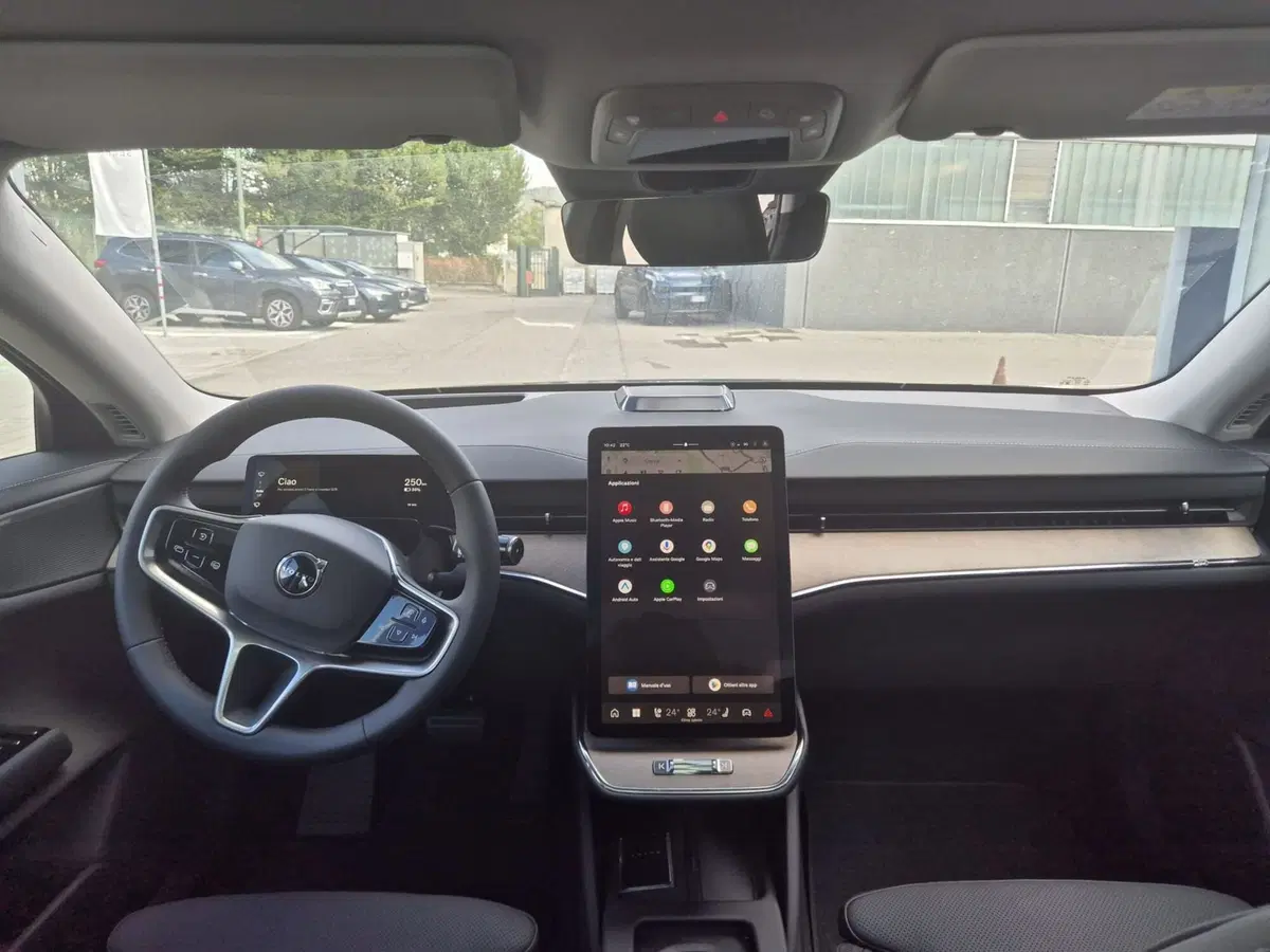 Volvo ES90 nuova a Como (7)