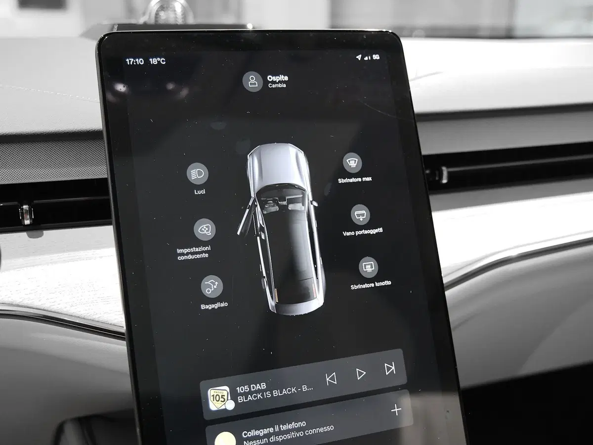 Volvo ES90 nuova a Prato (12)