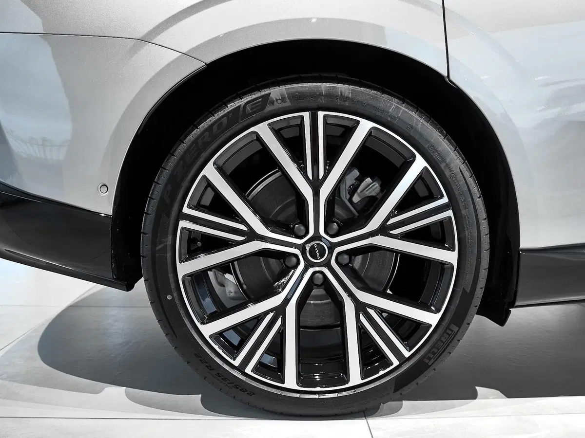 Volvo ES90 nuova a Prato (4)
