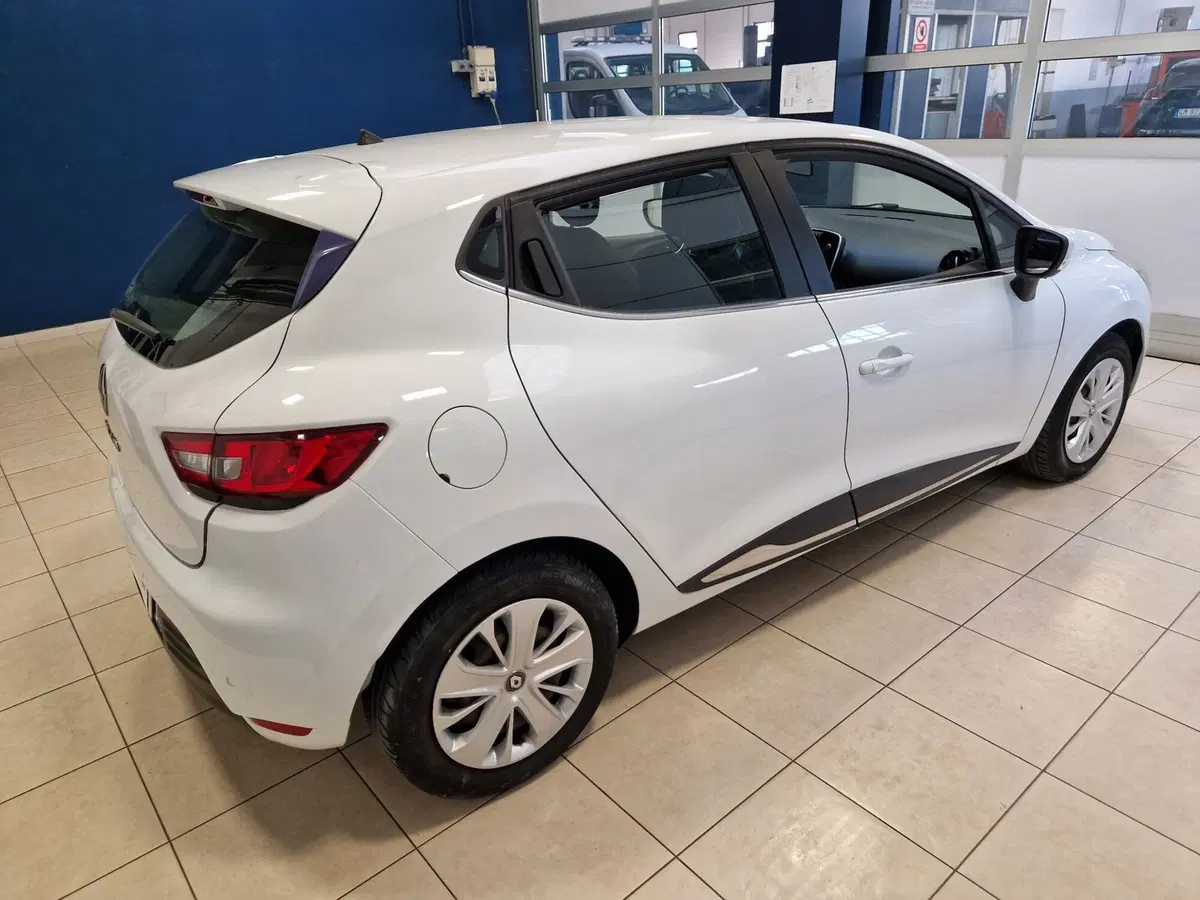 Renault Clio usata a Varese (5)