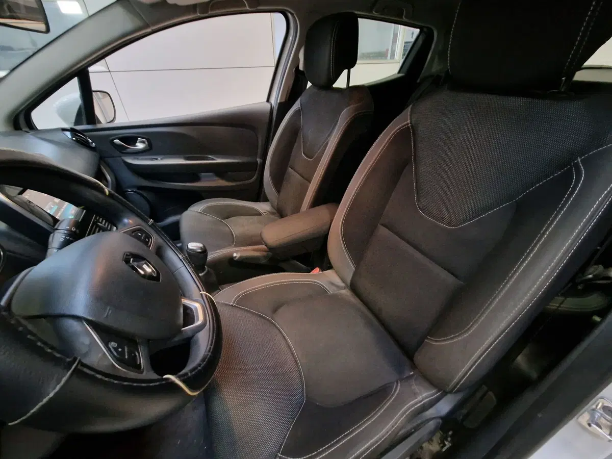 Renault Clio usata a Varese (8)