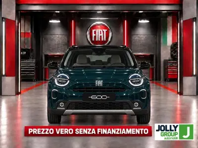 Fiat 600 1.2 hybrid Icon 110cv auto nuova a Ceccano