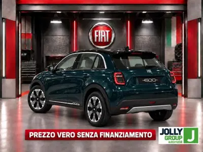 Fiat 600 1.2 hybrid Icon 110cv auto nuova a Ceccano