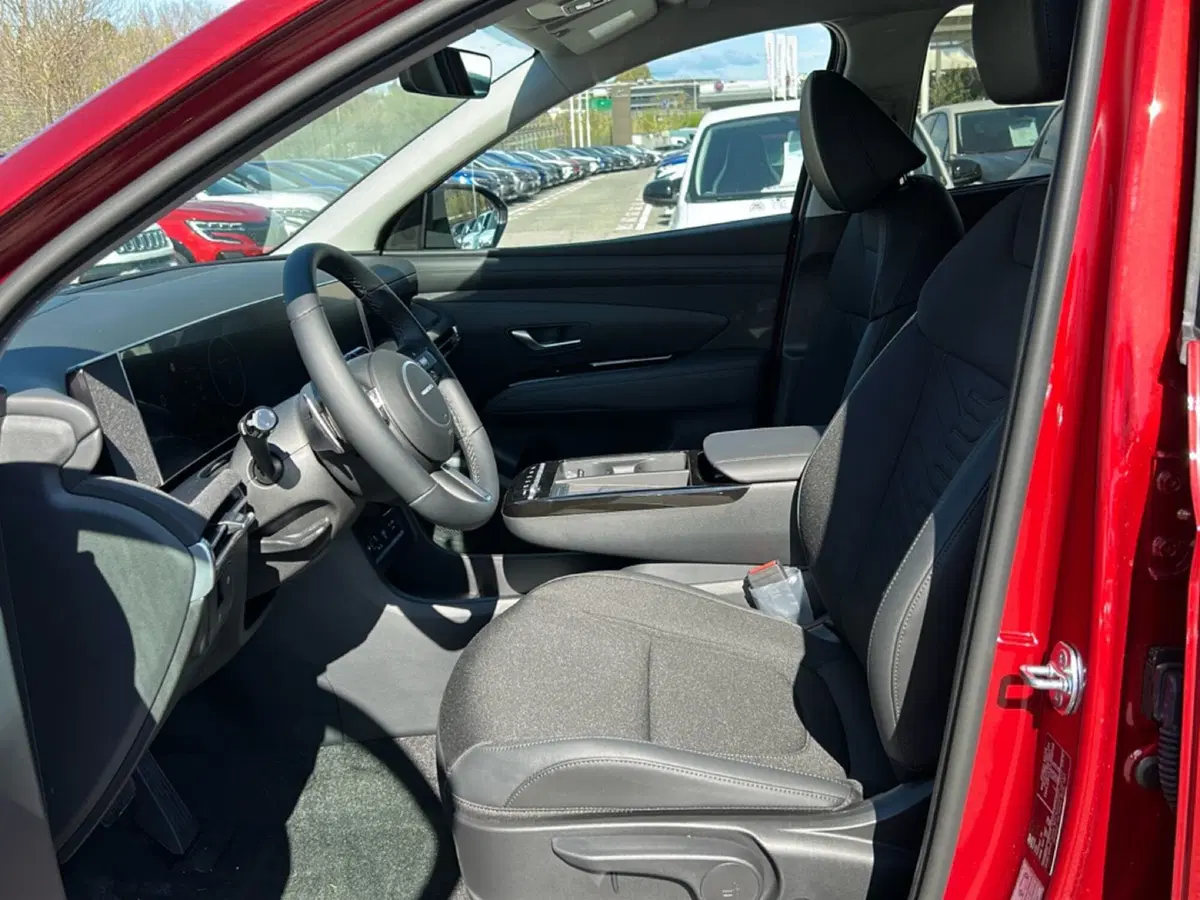 Hyundai Tucson nuova a Latina (14)