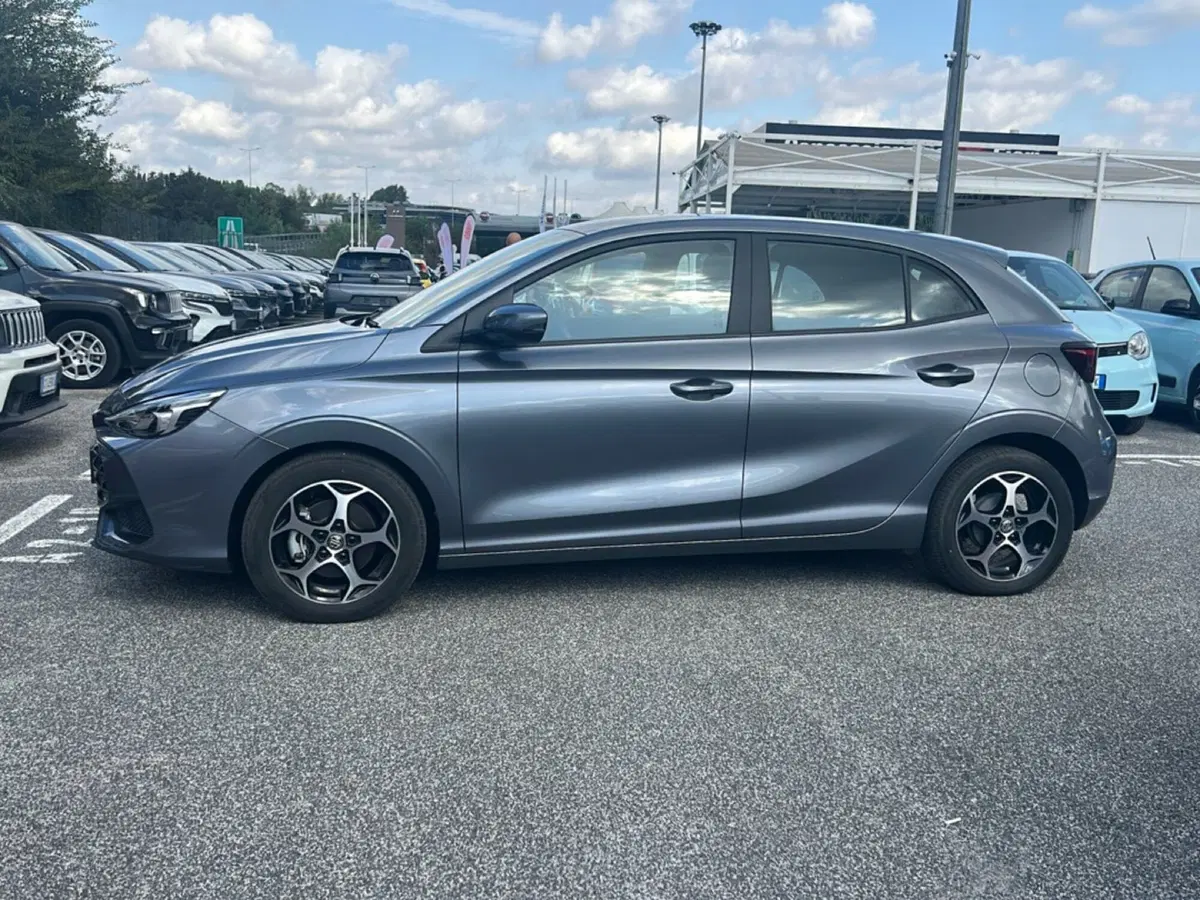 Mg MG3 usata a Roma (8)