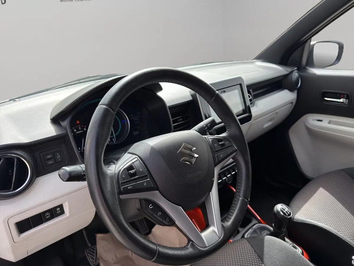 Suzuki Ignis usata a Macerata (9)