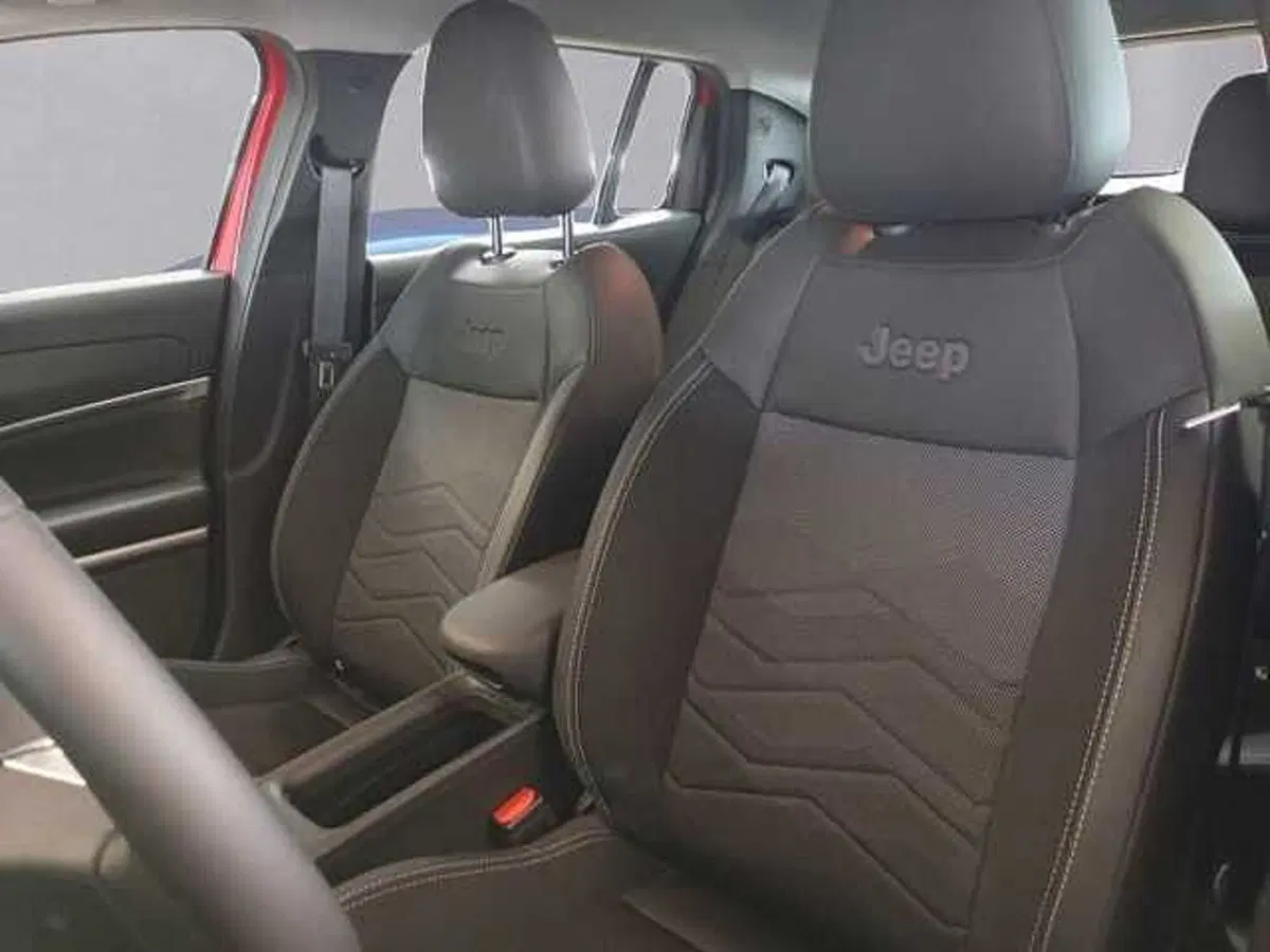 Jeep Avenger usata a Milano (10)