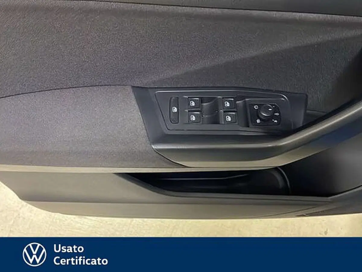 Volkswagen T-Roc usata a Vicenza (17)