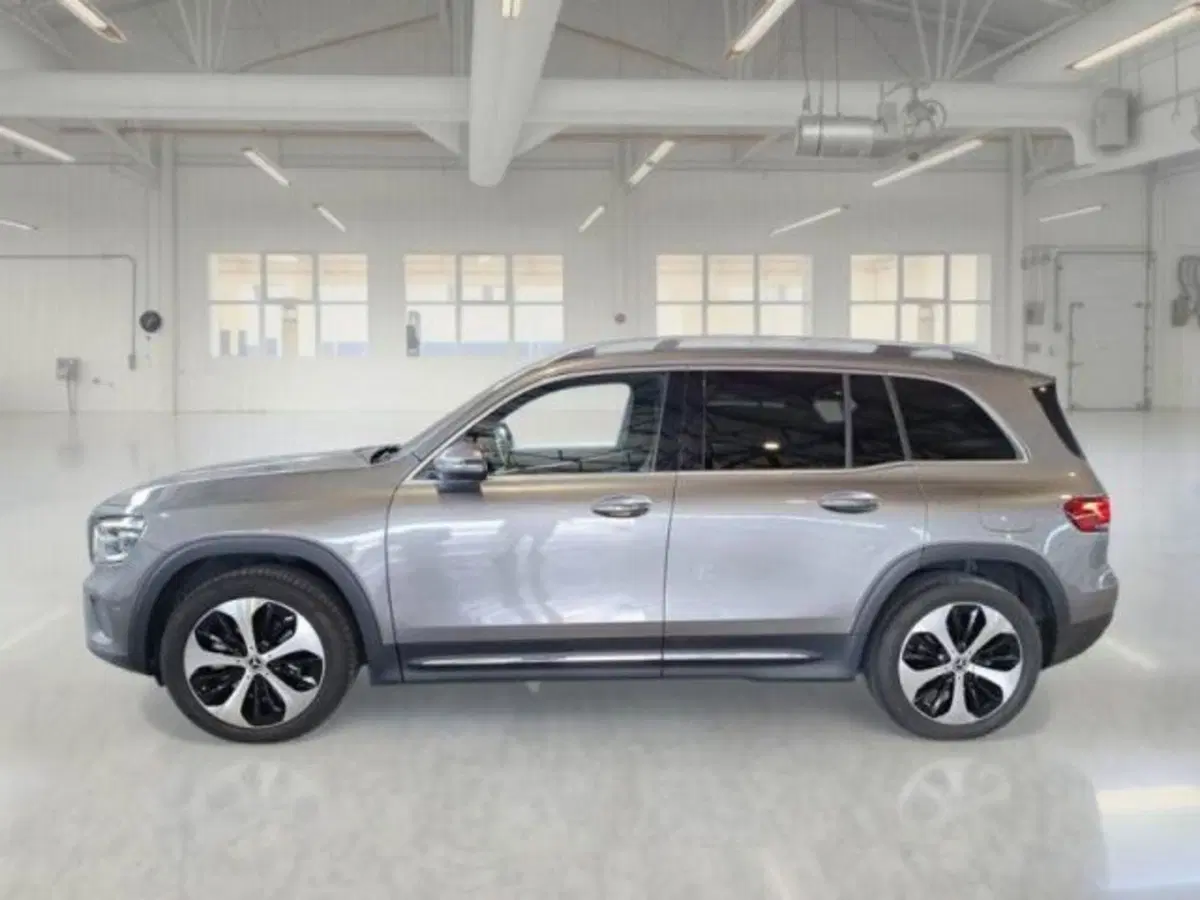 Mercedes-Benz GLB usata a Catania (7)