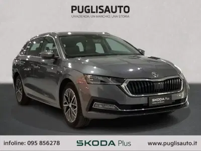Skoda Octavia Station Wagon 2.0 TDI EVO SCR 150 CV DSG 4x4 Wagon Style del 2022 usata a Belpasso