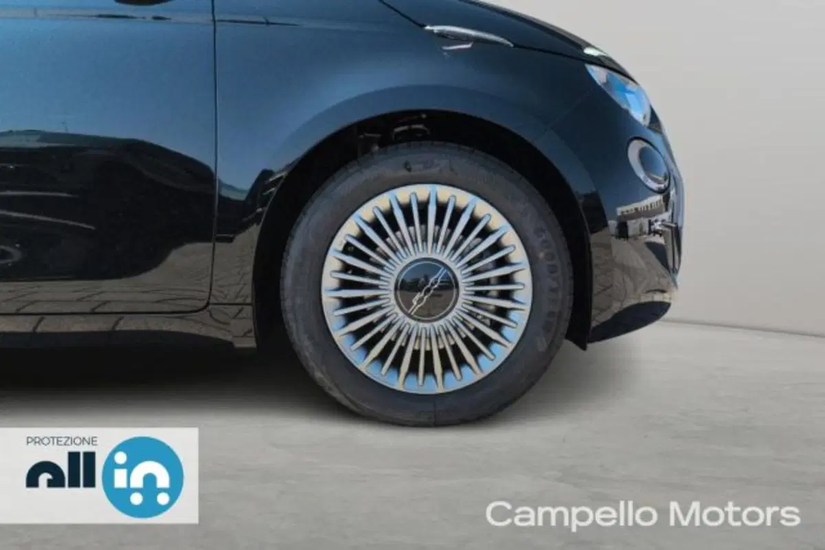 Fiat 500 nuova a Venezia (19)