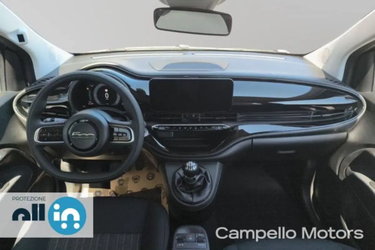 Fiat 500 nuova a Venezia (7)