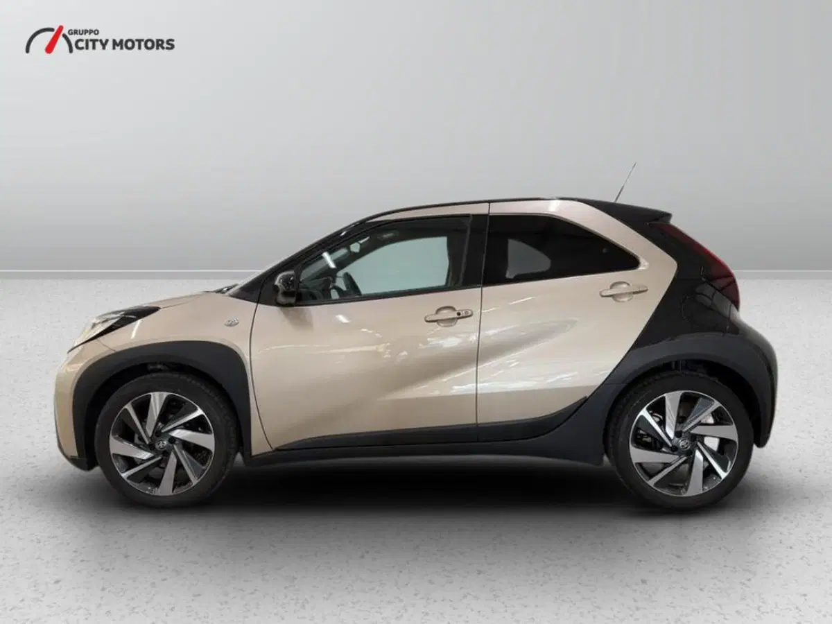 Toyota Aygo X usata a Monza e Brianza (4)