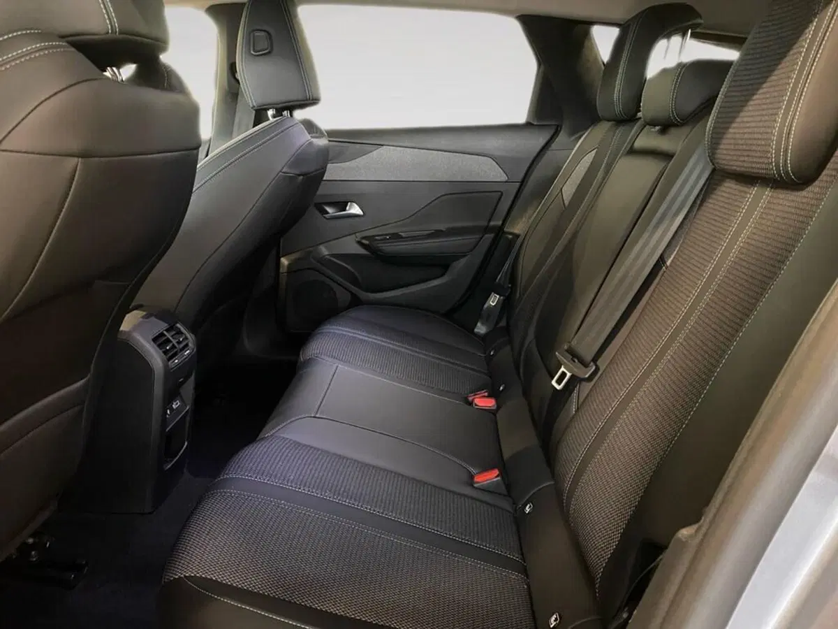 Peugeot 308 SW usata a Torino (8)