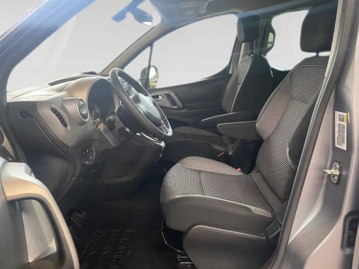 Peugeot Partner usata a Torino (6)