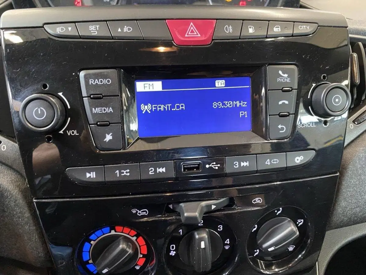 Lancia Ypsilon usata a Torino (10)