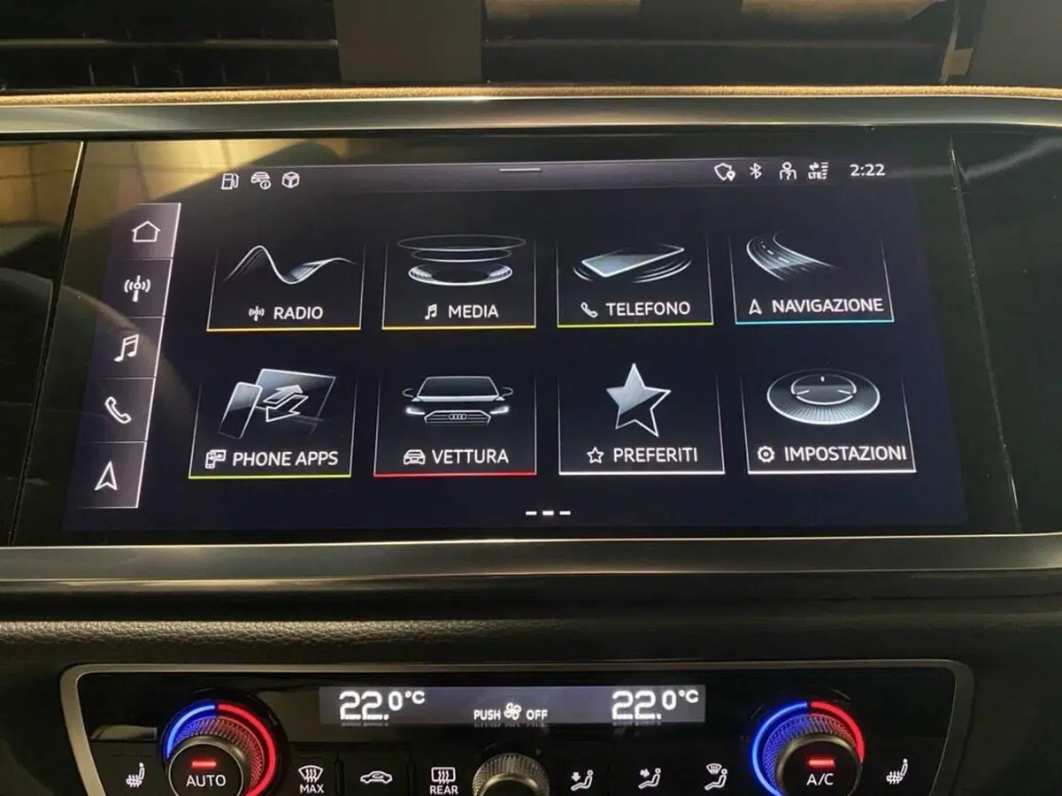 Audi Q3 Sportback nuova a Torino (10)