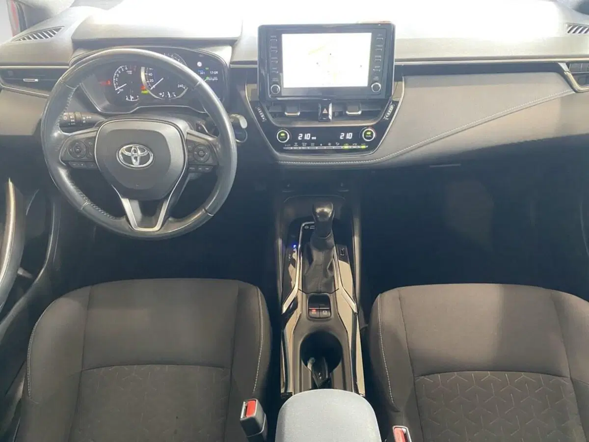 Toyota Corolla Touring Sports usata a Torino (6)