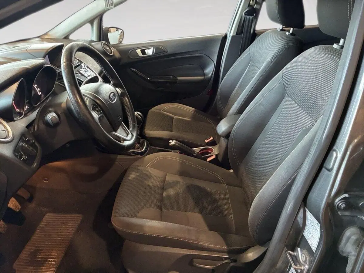 Ford Fiesta usata a Torino (7)