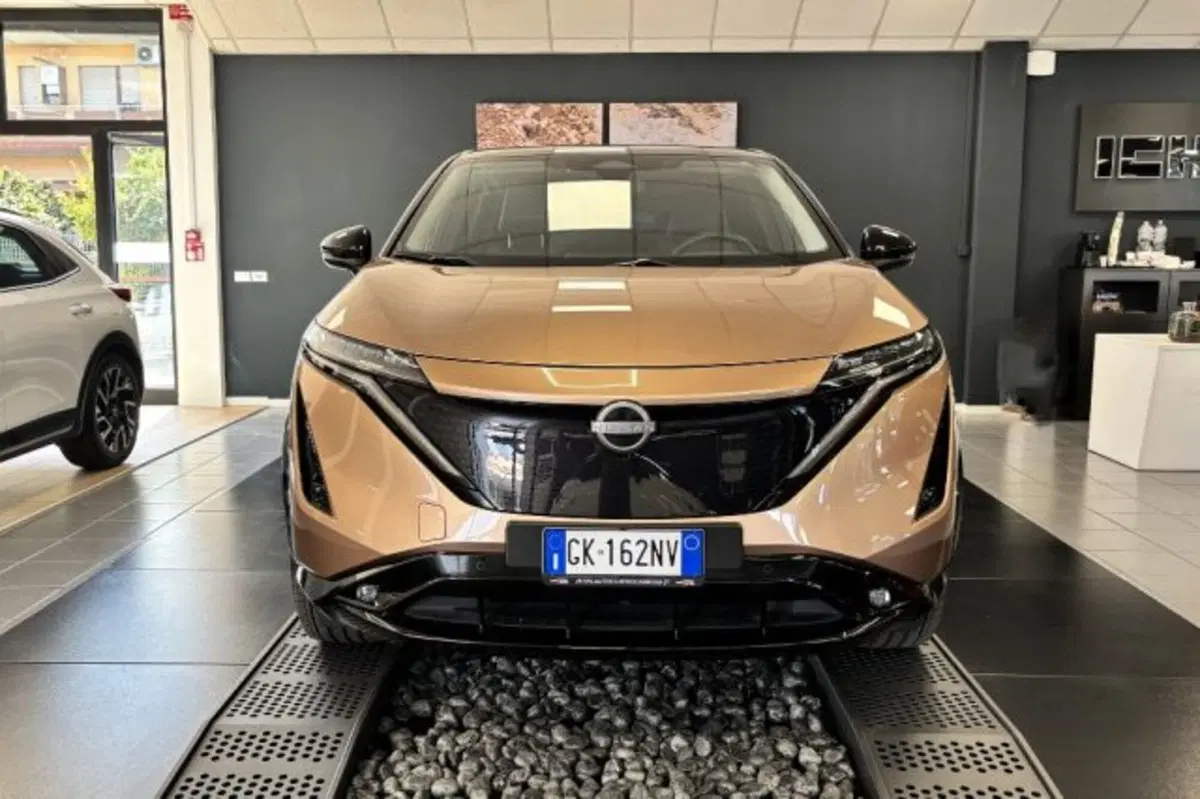 Nissan Ariya usata a Latina (2)