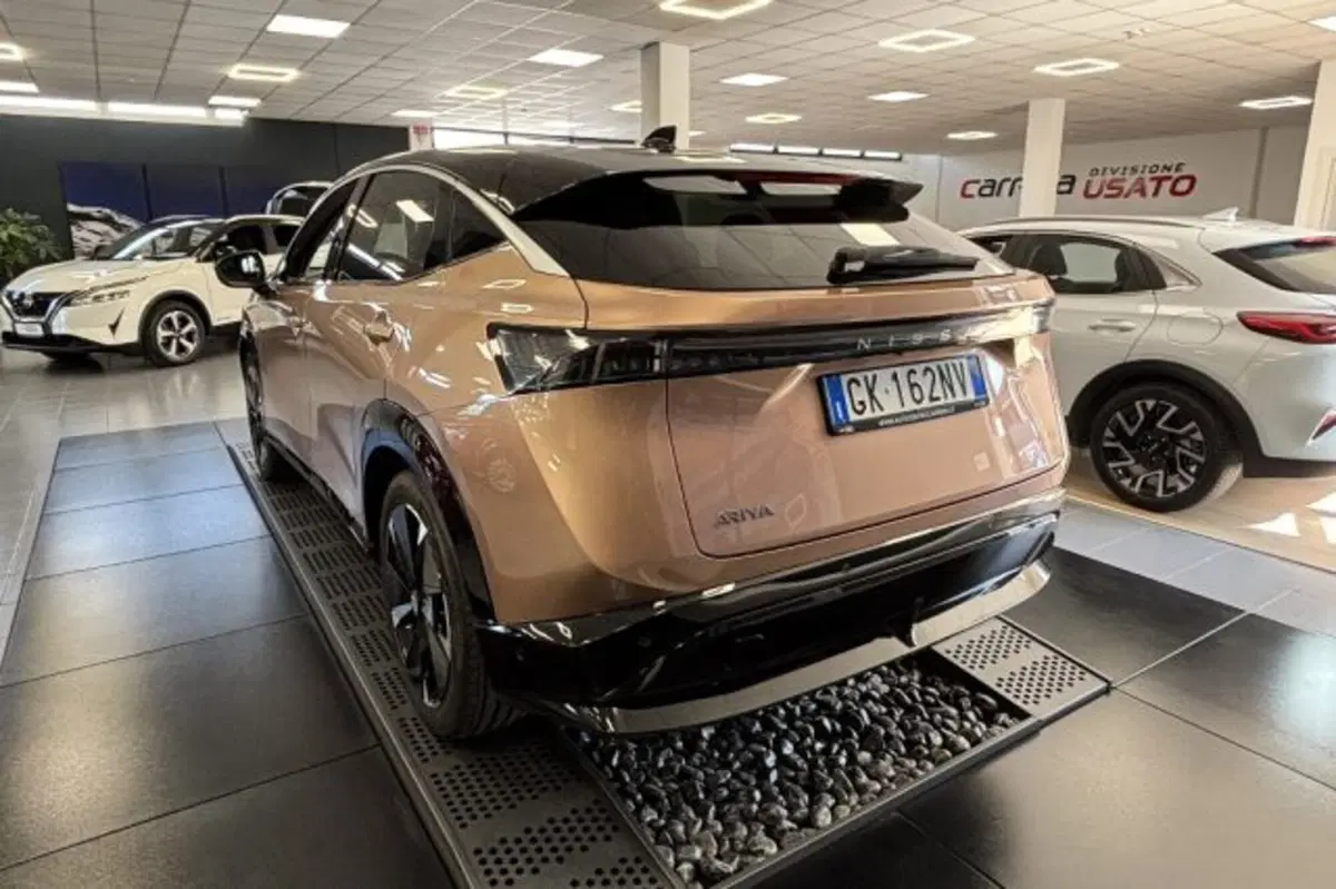 Nissan Ariya usata a Latina (5)