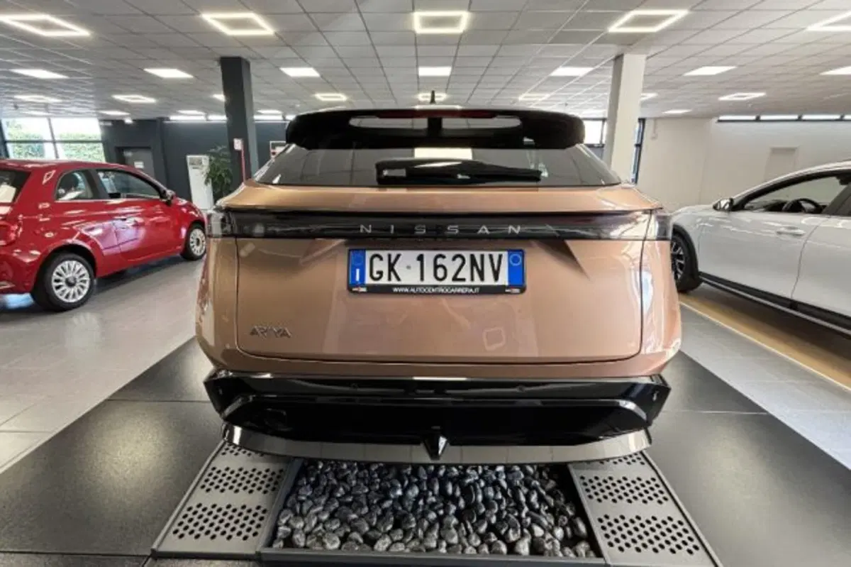Nissan Ariya usata a Latina (6)