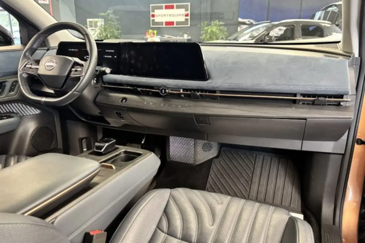 Nissan Ariya usata a Latina (9)