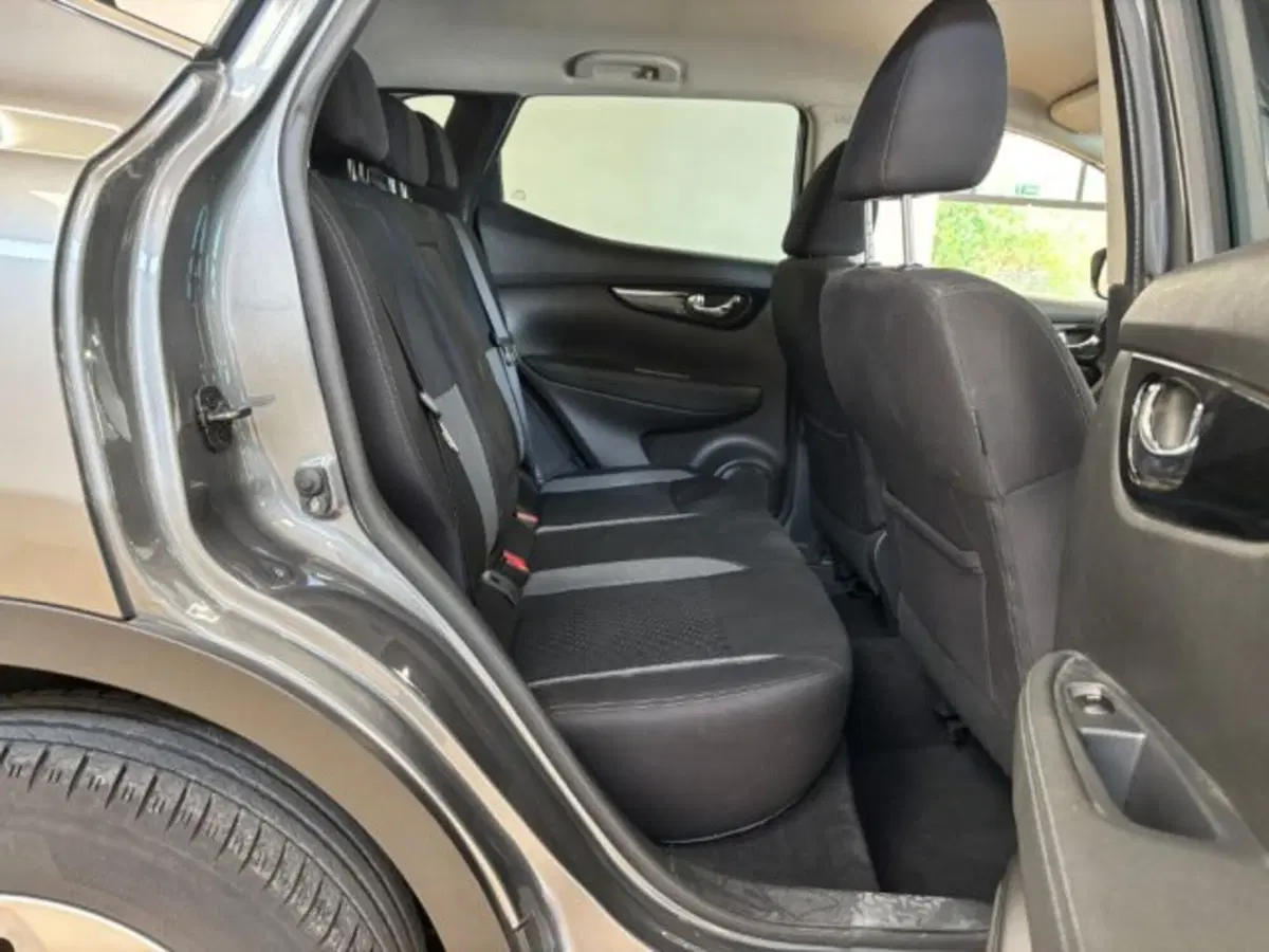 Nissan Qashqai usata a Latina (9)