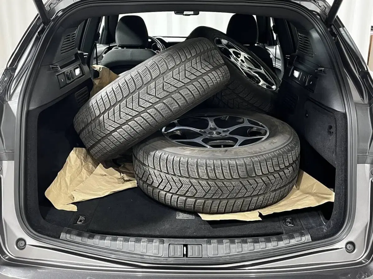 Alfa Romeo Stelvio usata a Sondrio (13)