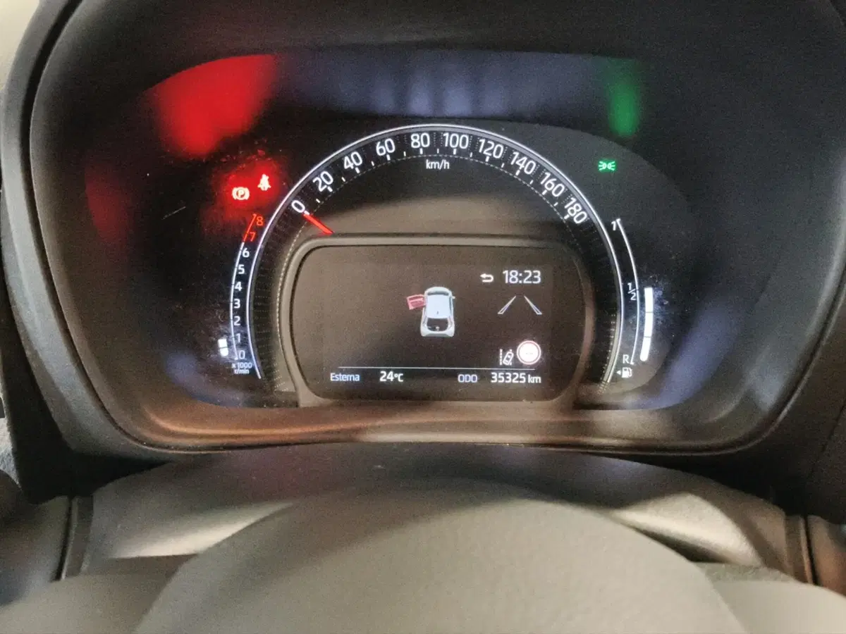 Toyota Aygo X usata a Genova (13)