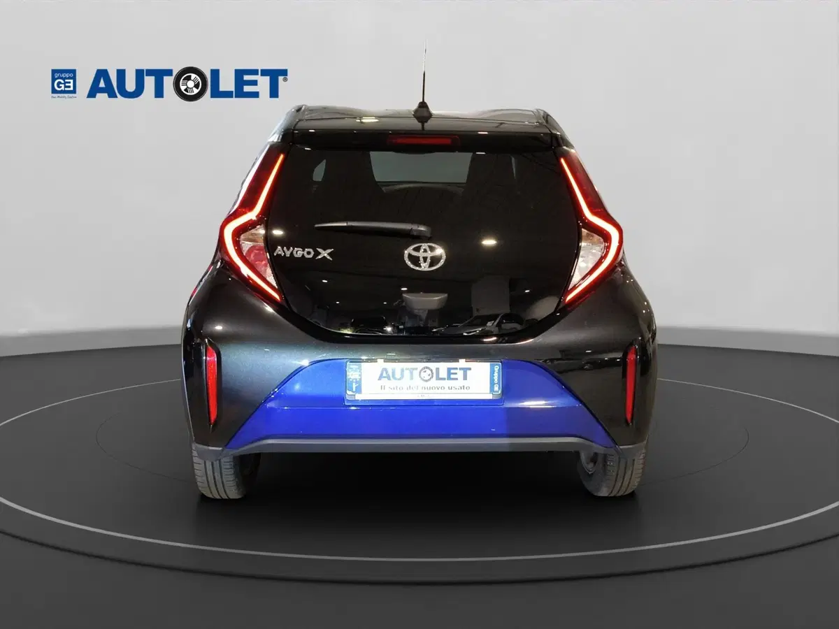 Toyota Aygo X usata a Genova (6)