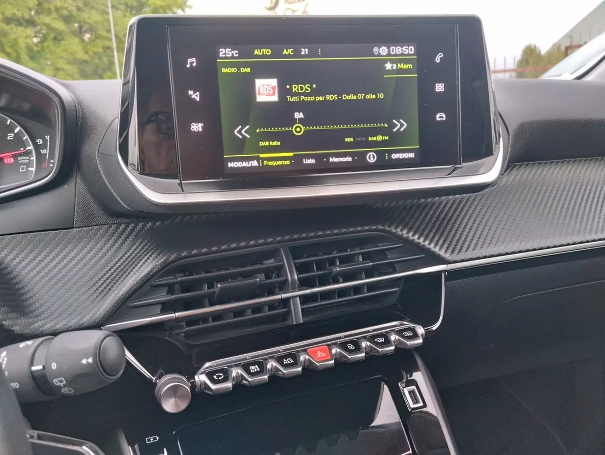 Peugeot 208 usata a Asti (14)