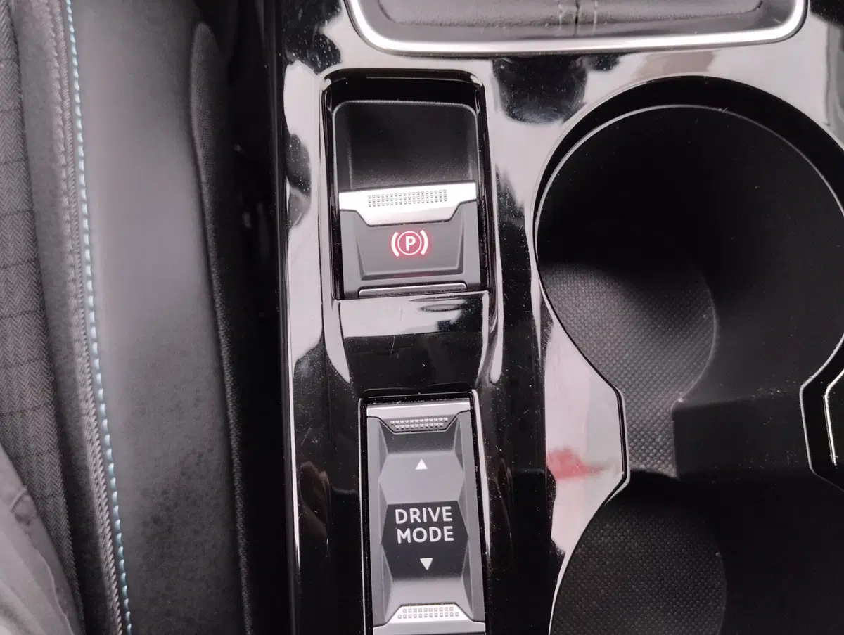 Peugeot 208 usata a Asti (19)