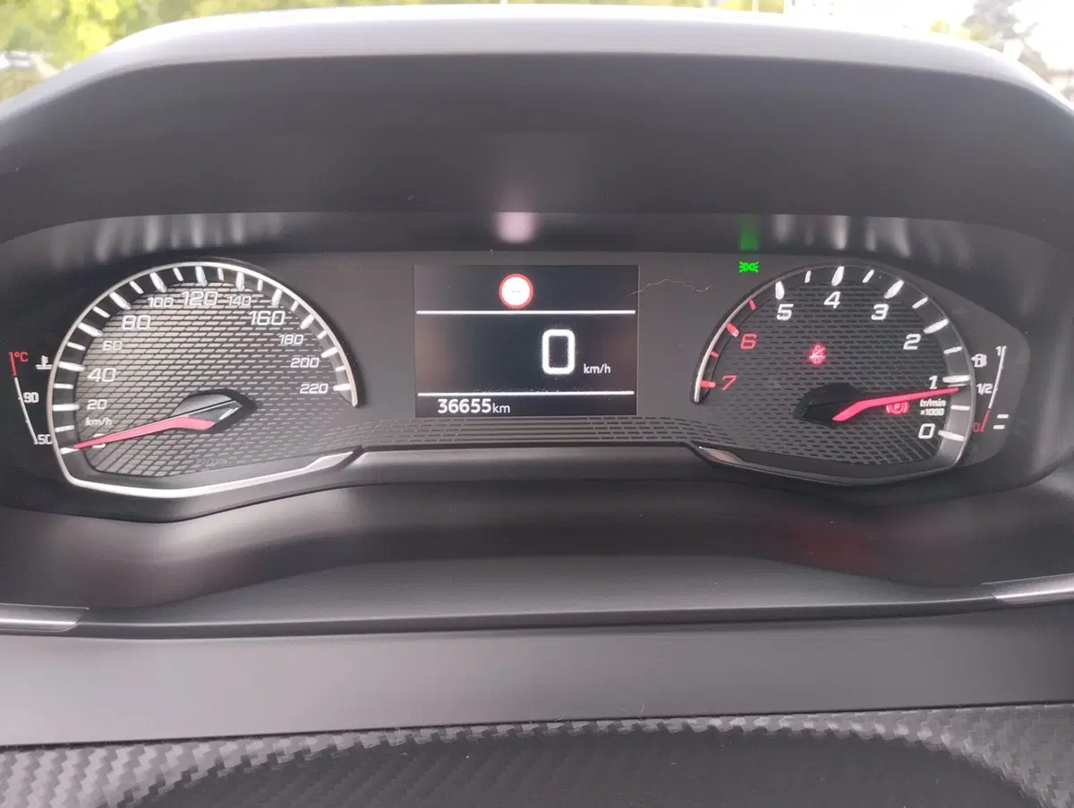 Peugeot 208 usata a Asti (9)