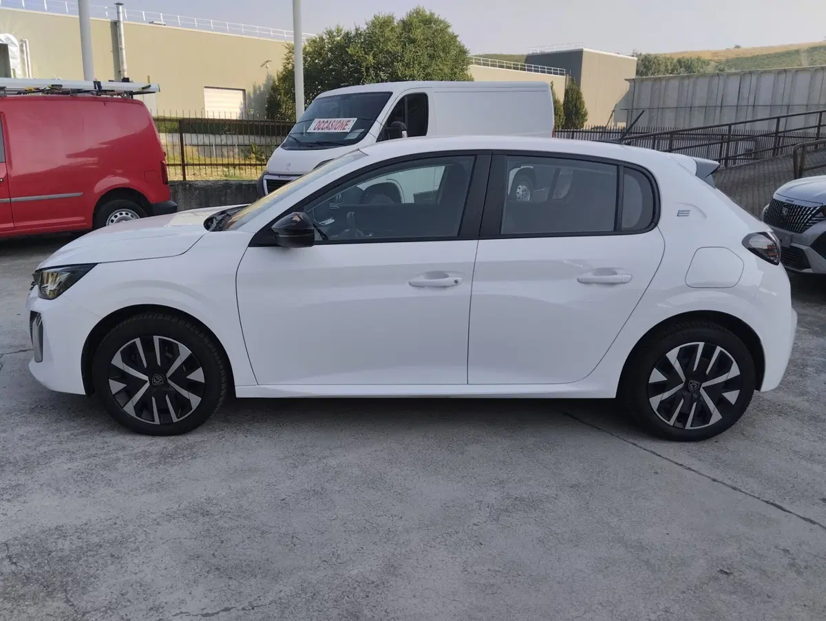 Peugeot 208 usata a Asti (6)