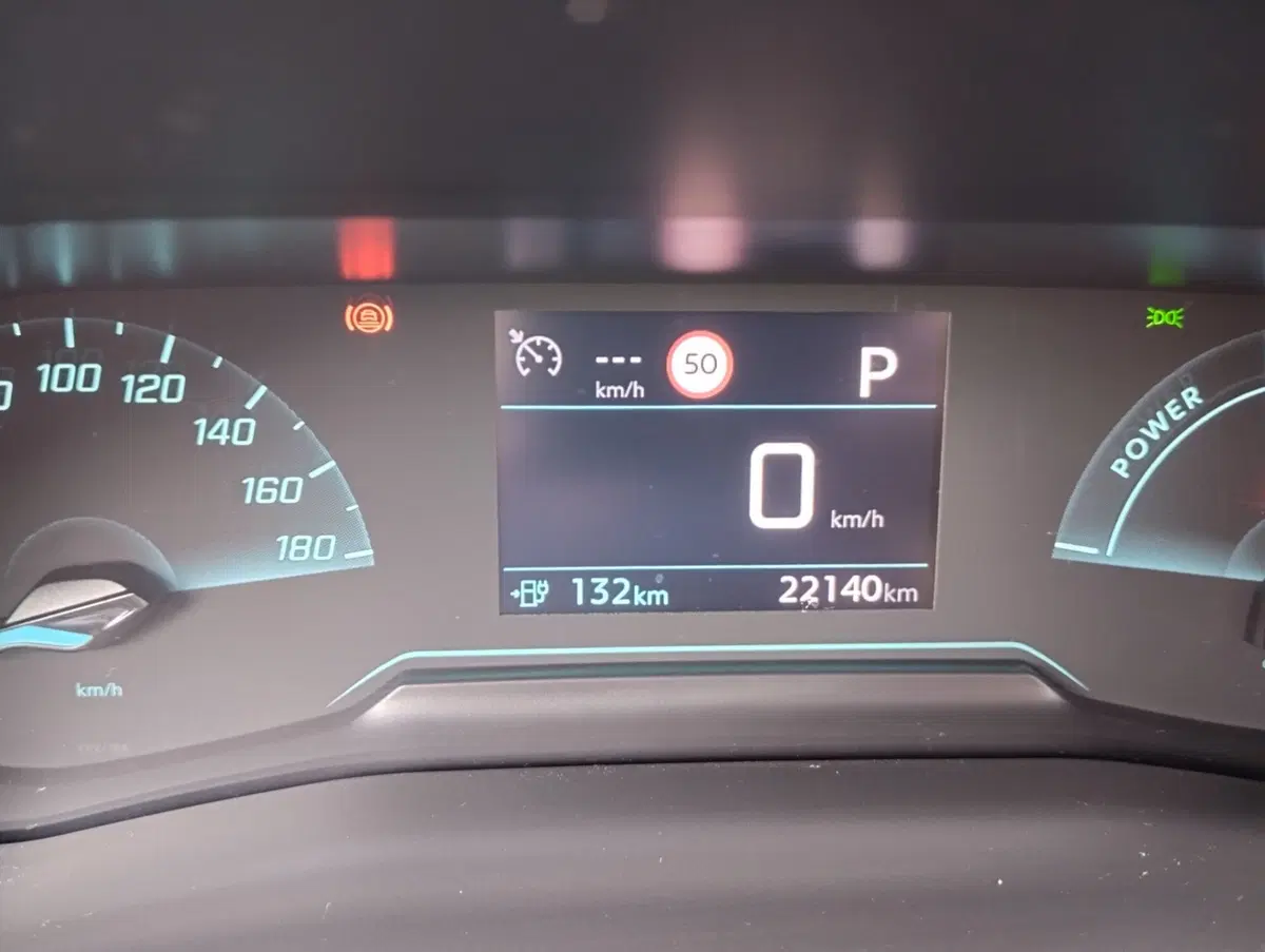 Peugeot 208 usata a Asti (9)