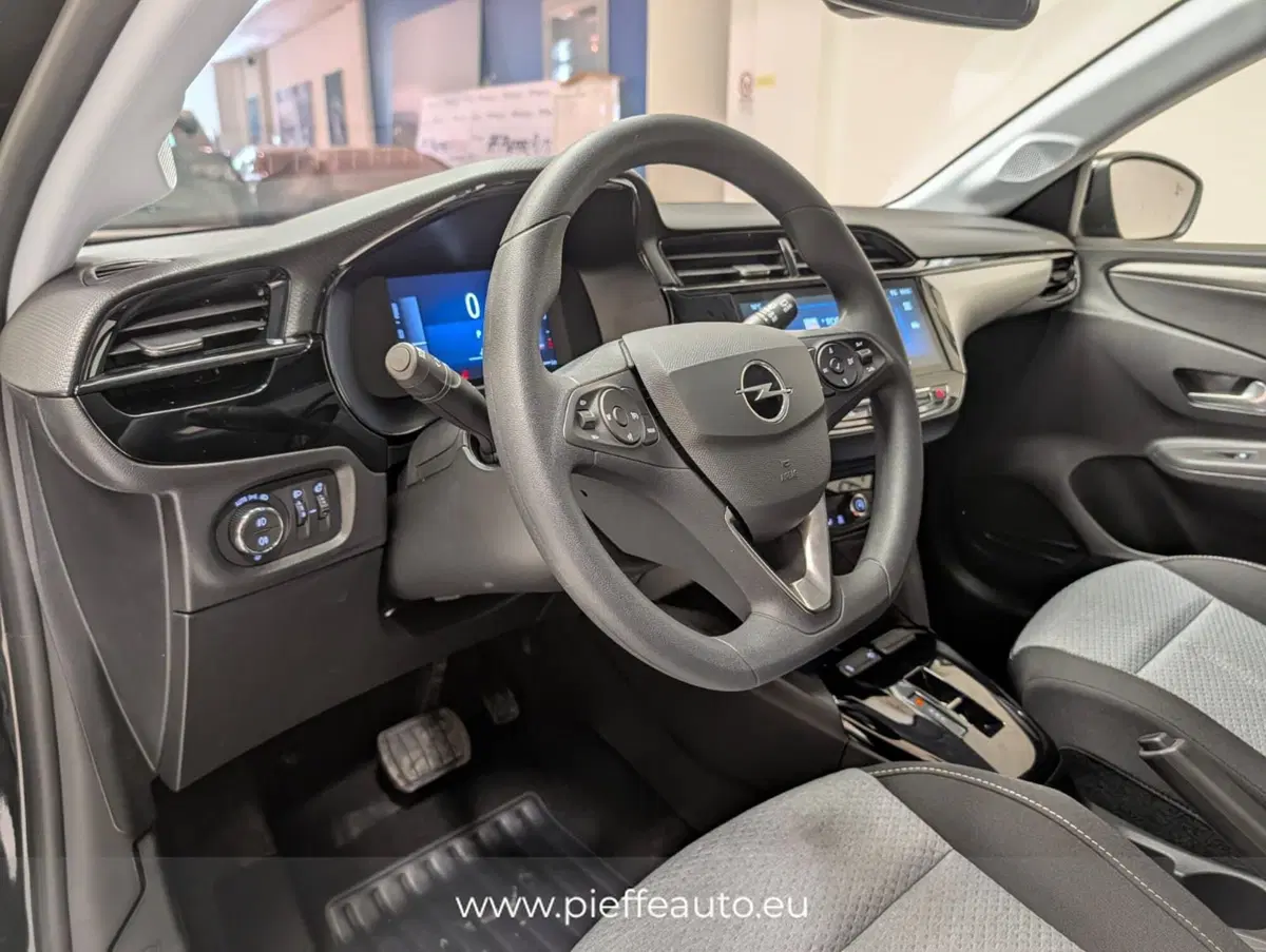 Opel Corsa nuova a Teramo (11)