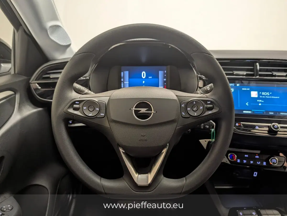 Opel Corsa nuova a Teramo (17)