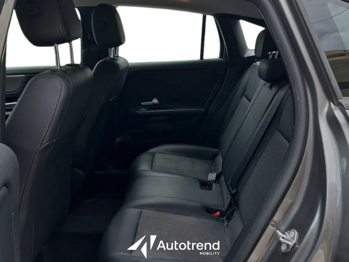 Mercedes-Benz GLA SUV usata a Bari (12)