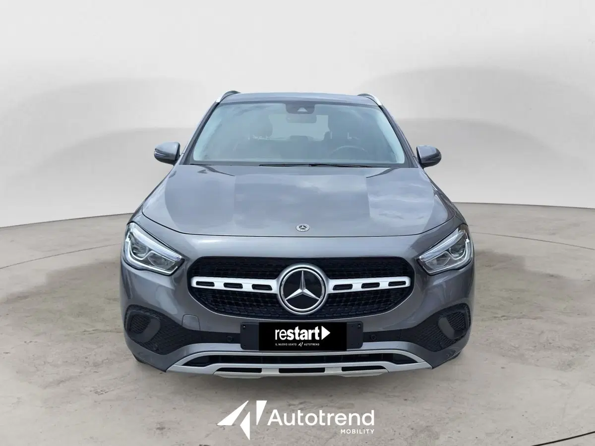 Mercedes-Benz GLA SUV usata a Bari (3)